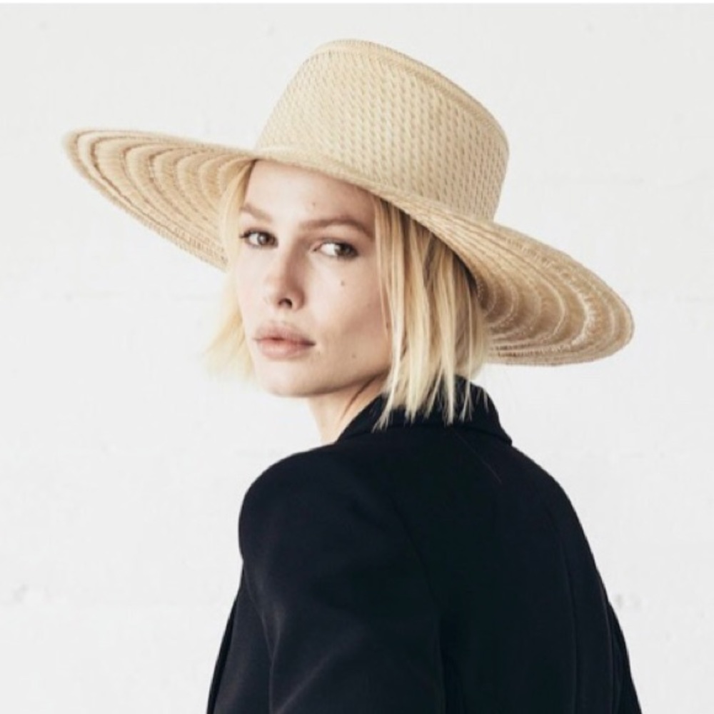 Janessa Léone - Elsa Hat